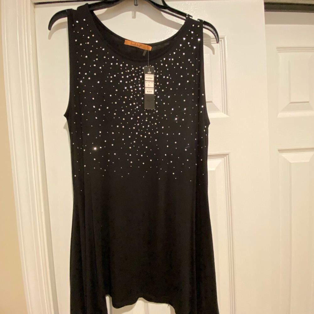 Sweater tank with detail